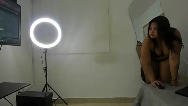 arielasm online show from January 16, 2026, 1:59 pm