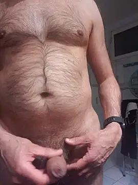 romeobravohotel online show from April 1, 2026, 9:56 pm