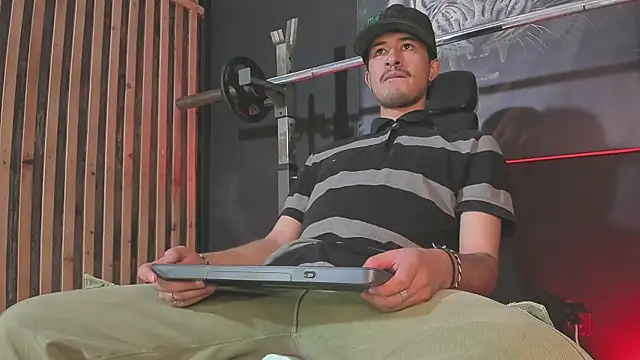 DimitriDeluxe online show from December 16, 2025, 8:03 pm