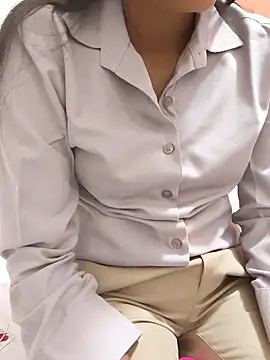 Shalu G online show from November 3, 2025, 12:50 pm