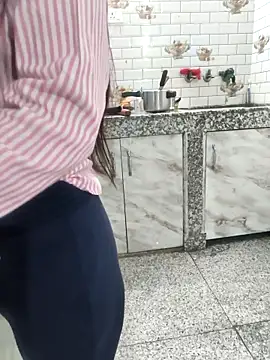 Shalu G online show from April 3, 2026, 2:59 pm