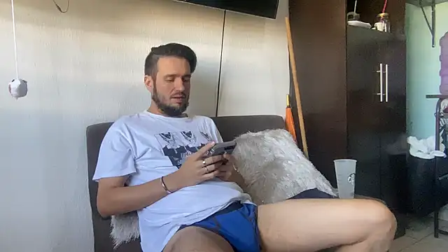 Alexitho25 online show from October 27, 2025, 7:51 pm