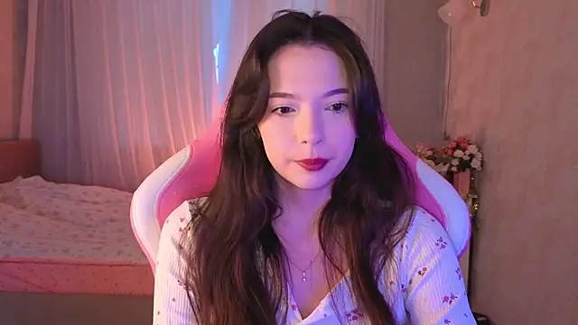 yuna sunshy online show from April 21, 2026, 2:51 am