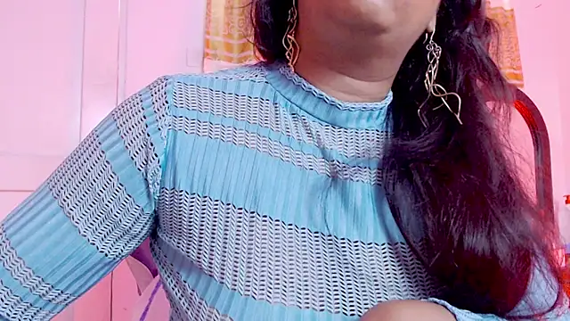 sofia 07 online show from October 15, 2025, 7:36 pm