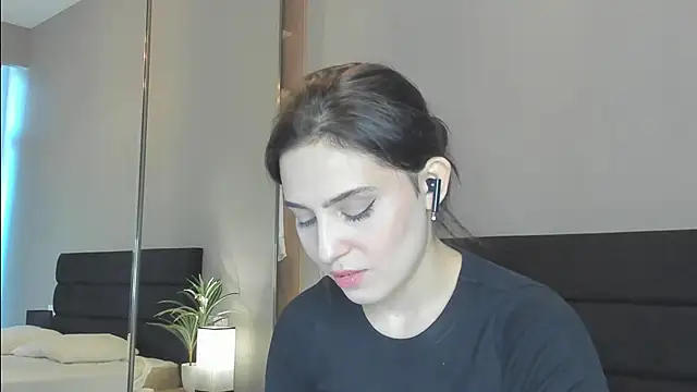 Forever Smiler online show from October 22, 2025, 9:20 am