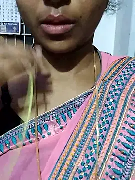 Snapshot of Varsha21 chatting on September 20, 2025, 2:01 am Varsha21 online show from September 20, 2025, 2:01 am