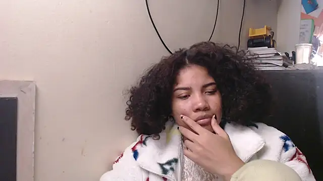 madelene online show from February 16, 2025, 1:03 am