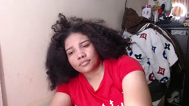 madelene online show from March 22, 2025, 4:03 am