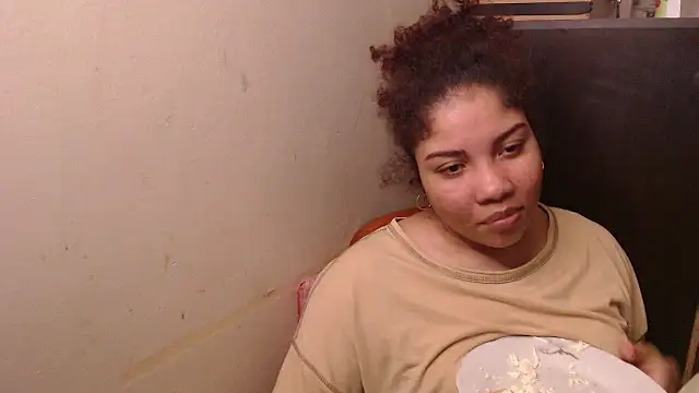 madelene online show from November 4, 2025, 1:59 am