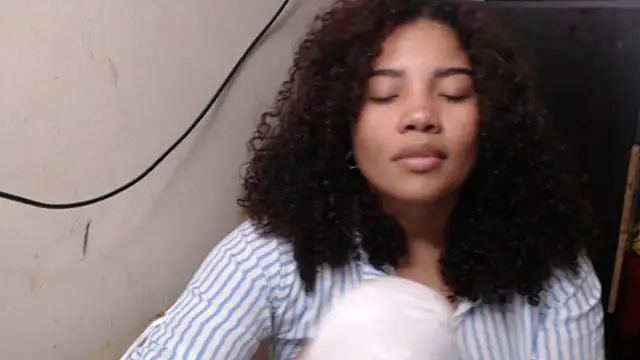 madelene online show from April 6, 2026, 12:08 am