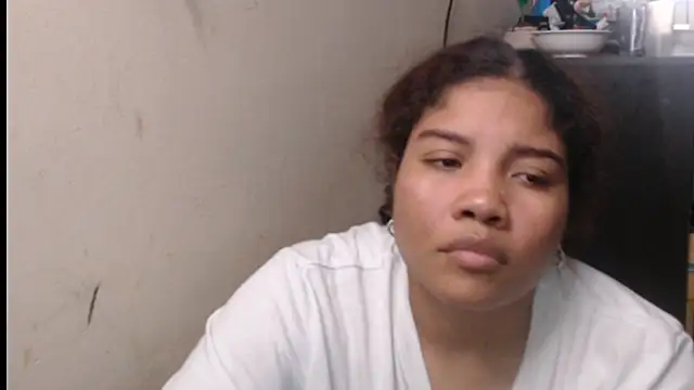 madelene online show from April 10, 2026, 3:01 am