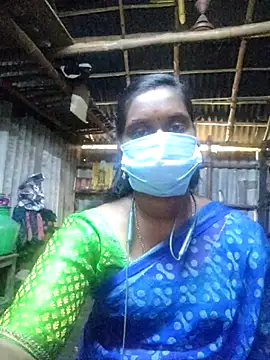 Snapshot of Tamildivya18 chatting on September 17, 2025, 4:58 am Tamildivya18 online show from September 17, 2025, 4:58 am