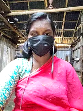 Snapshot of Tamildivya18 chatting on October 8, 2025, 4:10 am Tamildivya18 online show from October 8, 2025, 4:10 am