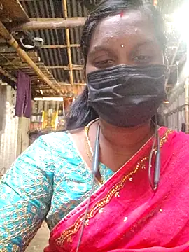 Snapshot of Tamildivya18 chatting on November 14, 2025, 4:00 am Tamildivya18 online show from November 14, 2025, 4:00 am