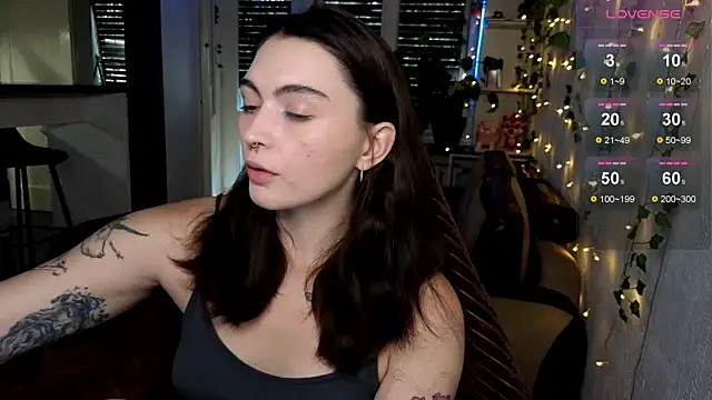 dorfmatratze   online show from September 17, 2025, 5:20 am