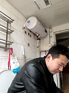 huanhuanaaaaa online show from March 14, 2026, 5:13 am