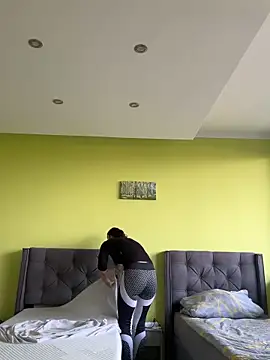 Emilia Mausi online show from September 20, 2025, 6:36 am