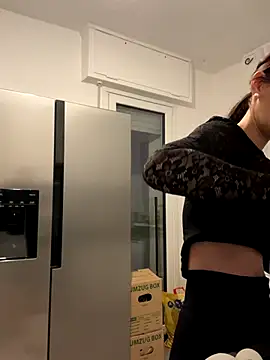 Emilia Mausi online show from November 5, 2025, 8:09 pm