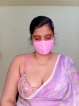 Rose-luckey online show from April 4, 2026, 1:41 pm