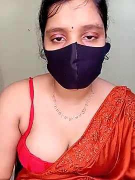 Rose-luckey online show from April 24, 2026, 3:47 pm