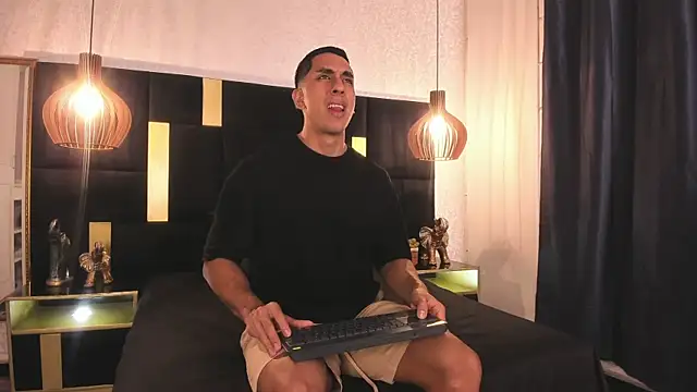 Lucio  Fox online show from February 9, 2026, 11:47 am