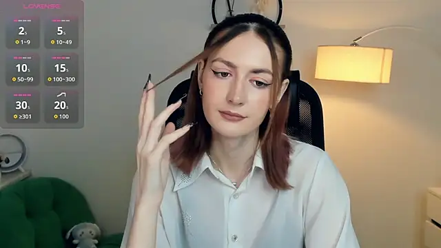 EasterBlink online show from November 22, 2025, 11:09 am