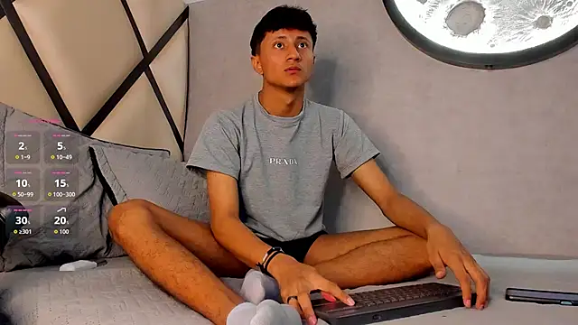  Leohot  online show from September 12, 2025, 3:17 am