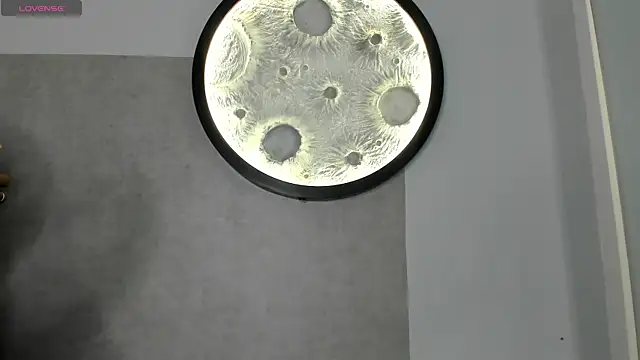  Leohot  online show from October 3, 2025, 1:46 am