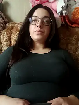 daniella brun online show from October 25, 2025, 10:12 am