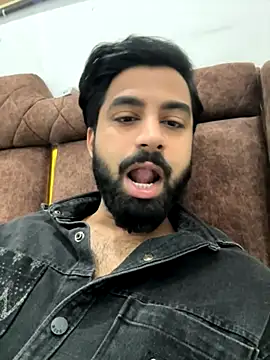 hottestboy03 online show from November 25, 2025, 5:18 am