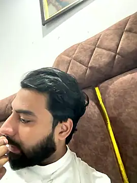 hottestboy03 online show from January 14, 2026, 6:19 am