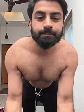 Snapshot of hottestboy03 chatting on January 18, 2026, 9:13 am hottestboy03 online show from January 18, 2026, 9:13 am