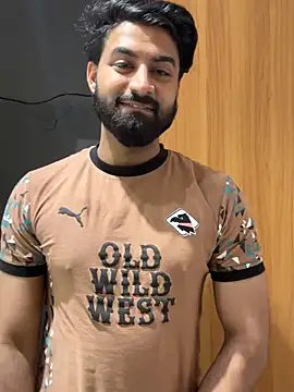 Snapshot of hottestboy03 chatting on February 4, 2026, 5:46 am hottestboy03 online show from February 4, 2026, 5:46 am