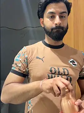 Snapshot of hottestboy03 chatting on February 18, 2026, 8:49 pm hottestboy03 online show from February 18, 2026, 8:49 pm