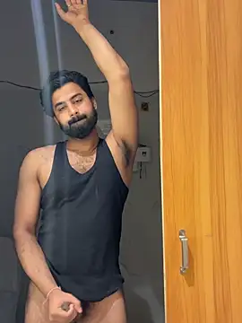 Snapshot of hottestboy03 chatting on February 27, 2026, 8:09 pm hottestboy03 online show from February 27, 2026, 8:09 pm