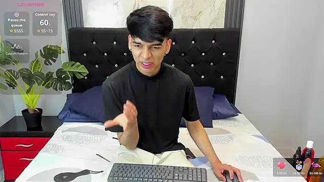 OnlyJos online show from September 21, 2025, 2:08 pm