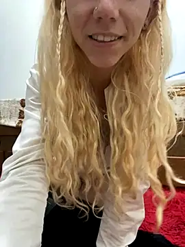 Snapshot of Bruna551 chatting on November 7, 2025, 3:06 am Bruna551 online show from November 7, 2025, 3:06 am