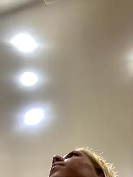 Snapshot of Bruna551 chatting on November 21, 2025, 8:07 pm Bruna551 online show from November 21, 2025, 8:07 pm