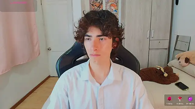 Nude Boy18 online show from December 17, 2025, 1:44 am