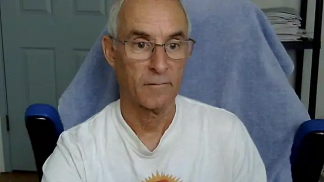 funone1999 online show from October 3, 2025, 3:31 pm