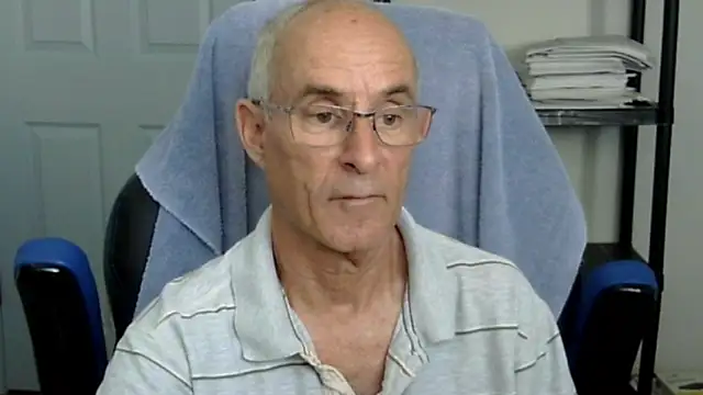 funone1999 online show from December 3, 2025, 8:07 pm