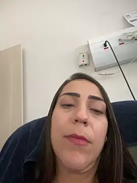 lucioliveira online show from November 11, 2025, 3:23 pm