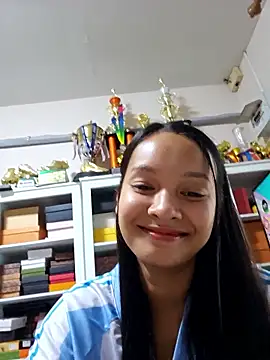 Natural Asian Girl online show from October 24, 2025, 2:57 pm