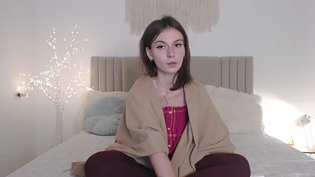 Snapshot of Little_mia__ chatting on October 3, 2025, 8:50 pm Little mia   online show from October 3, 2025, 8:50 pm