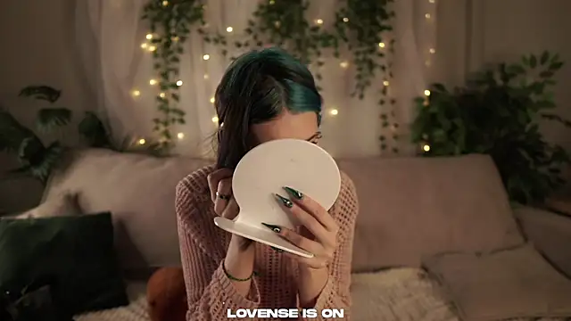 JodyBruster online show from December 2, 2025, 11:04 am