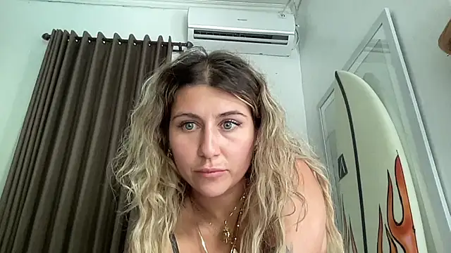 GoddessDove online show from February 19, 2026, 7:26 am