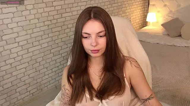 PhantomLace online show from January 7, 2026, 3:53 am