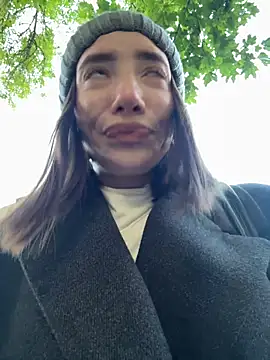 BallerinaCappuccino  online show from October 7, 2025, 5:26 am