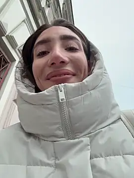 BallerinaCappuccino  online show from December 3, 2025, 9:29 am