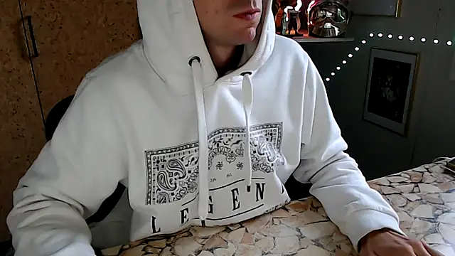 sakiramissy online show from November 7, 2025, 3:01 pm